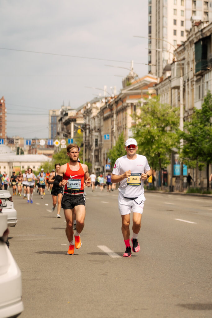 Marathon picture displaying two runners